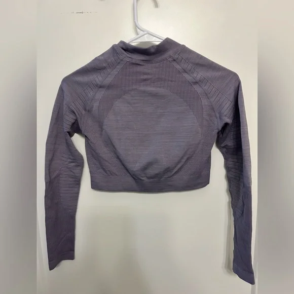 Alphalete Ozone Long Sleeve - Picture 7 of 8